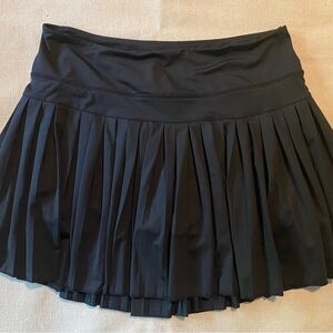 Black Goldhinge Pleated Skirt